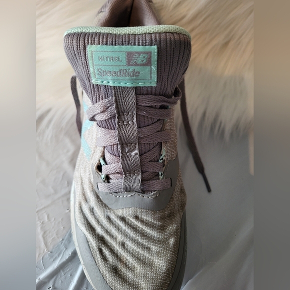 New Balance Tan and Teal Sneakers - Picture 9 of 10